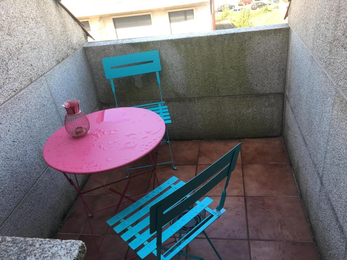 Acogedor Apartamento Atico En El Centro De O Porriño Eksteriør bilde
